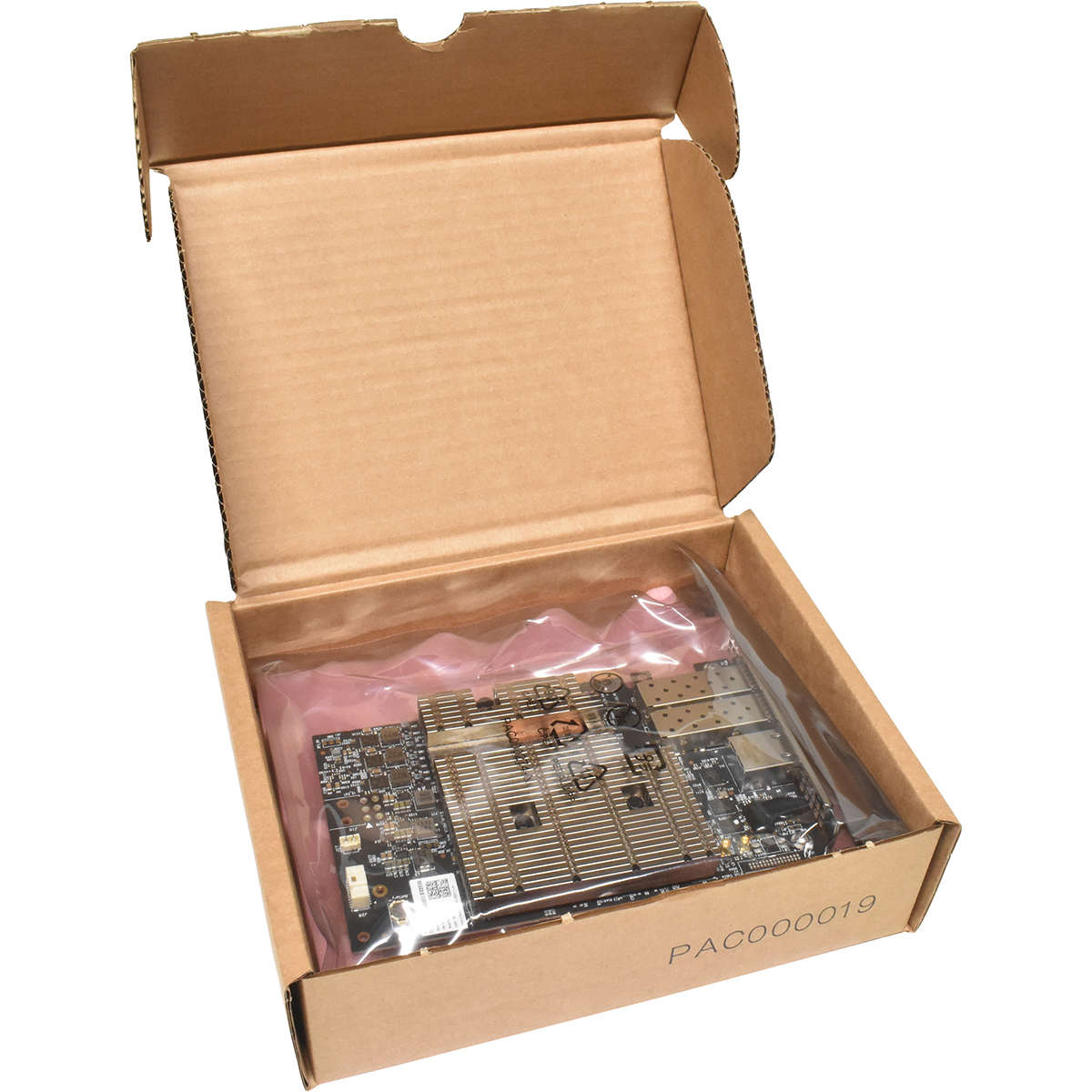 Mellanox-NVidia-BlueField-2-BF2H532C-Dual-Port-SFP-001.jpg Mellanox NVidia BlueField-2 BF2H532C Dual-Port SFP56 25G PCIe 4.0 x8 0JNDCM NEU