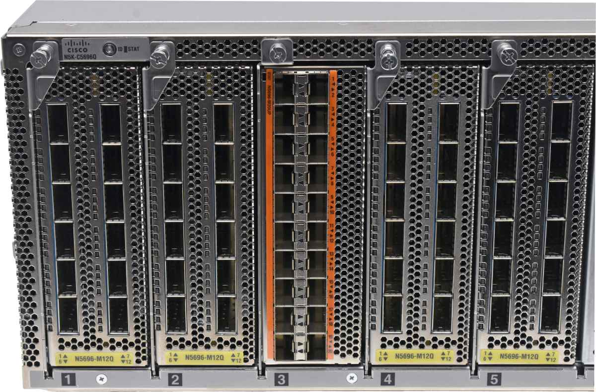 Cisco Switch N5K-C5696Q 68-5317-01 4x N5696-M12Q 1x N5696-M12Q 6x PSU 4x FAN Cisco Switch N5K-C5696Q 68-5317-01 4x N5696-M12Q 1x N5696-M12Q 6x PSU 4x FAN