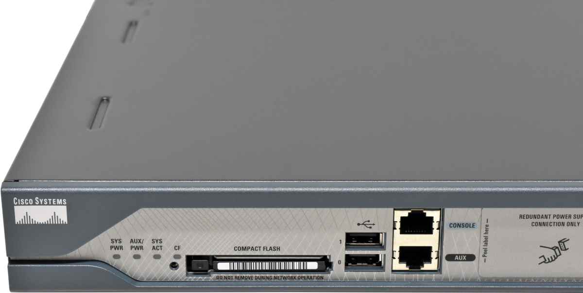 Cisco 2811 CISCO2811 Integrated Services Router NEW