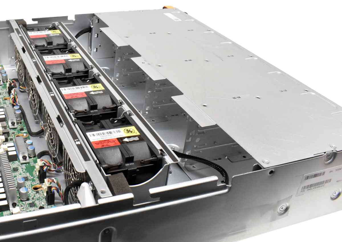 Aliserver Foxconn R2-1219R-TH Thor04-2U 2x LGA-3647 2x 25Gbe 2x SFP+ 2x Kühler  2 Port NVMe Card ohne Backplane
