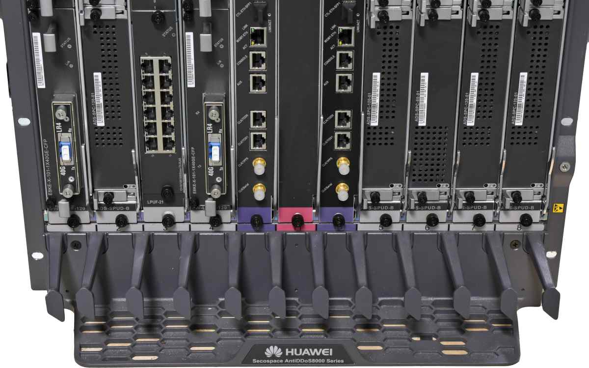 Huawei Secospace AntiDDos8080 Protection System 11x Modules for SPU slots 4x 40G Transceiver Huawei Secospace AntiDDos8080 Protection System 11x Modules for SPU slots 4x 40G Transceiver