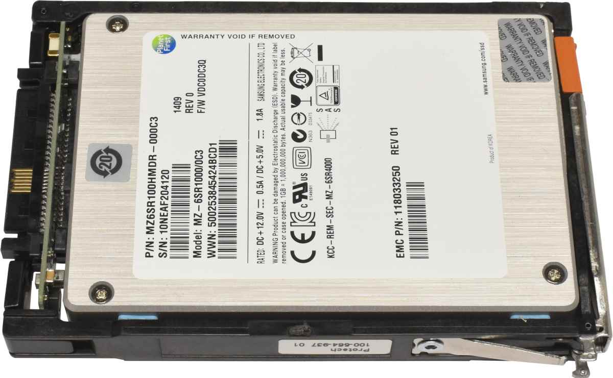 EMC Samsung 100GB 2.5" SAS SSD Flash Drive MZ-6SR1000/0C3 mit EMC Rahmen