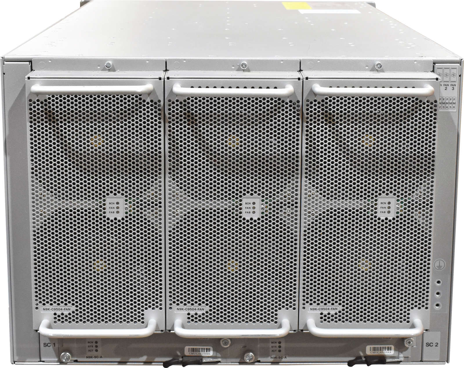 Cisco Nexus 9504 N9K-C9504 2x Module N9K-SC-A 3x PSU 3x FAN