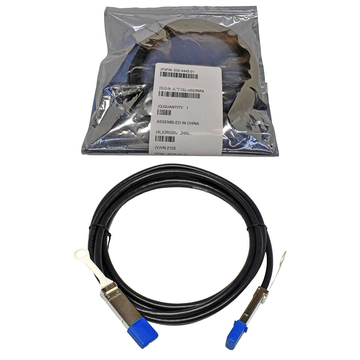 Amphenol-Sun-Oracle-530-4445-01-10G-QSFP---QSFP-Da-005.jpg Amphenol Sun Oracle 530-4445-01 10G QSFP - QSFP Datenkabel 3m