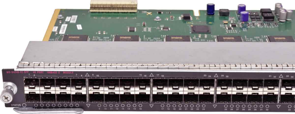 Cisco Catalyst 4500 Series Line Card WS-X4248-FE-SFP 48-Port 100 Mbps SFP