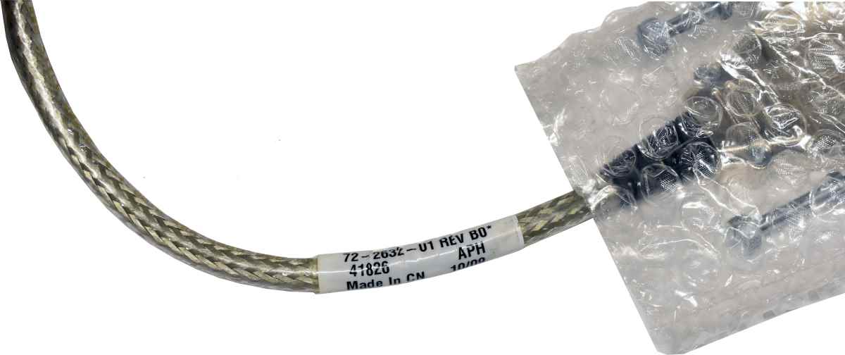 Cisco Catalyst 3750 Series Stacking Cable 0,5m CAB-STACK-50CM 72-2632-01 New Neu Cisco Catalyst 3750 Series Stacking Cable 0,5m CAB-STACK-50CM 72-2632-01 New Neu