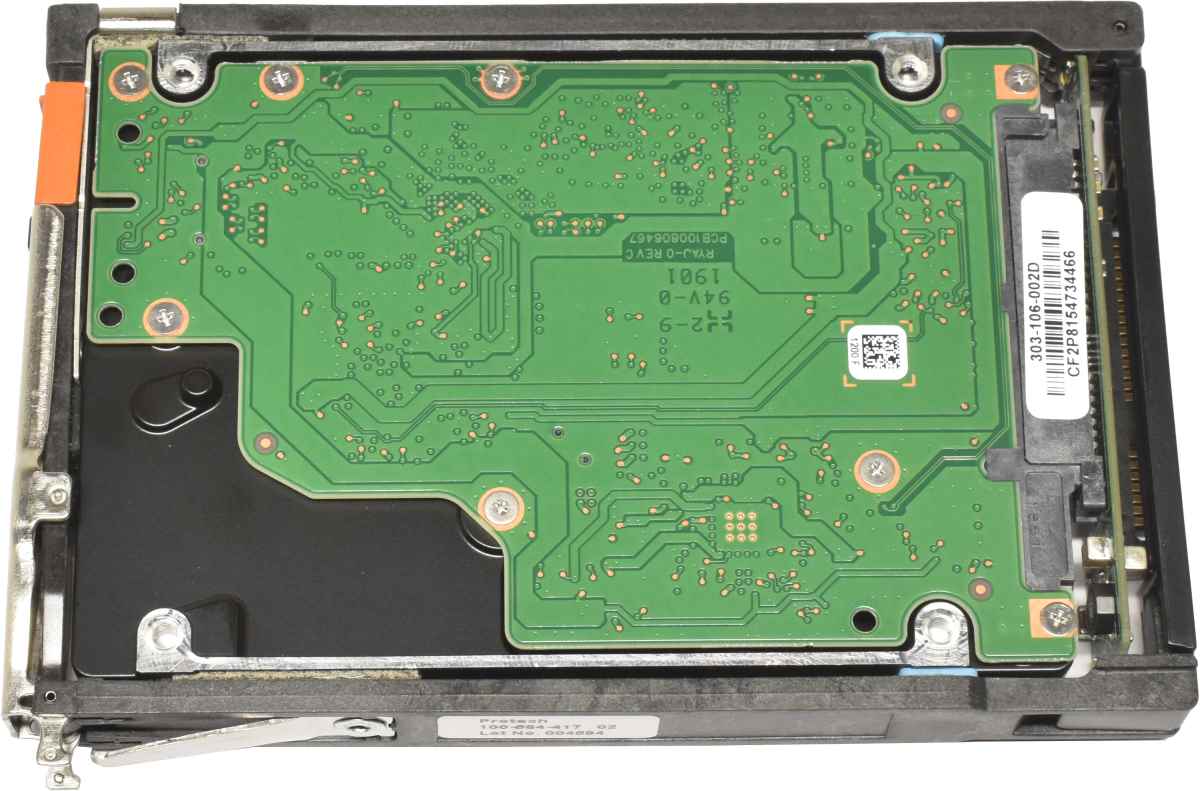 EMC Seagate 600GB 2.5" 10K 12G SAS HDD Festplatte ST600MM0069 1XF230-031 mit EMC Rahmen