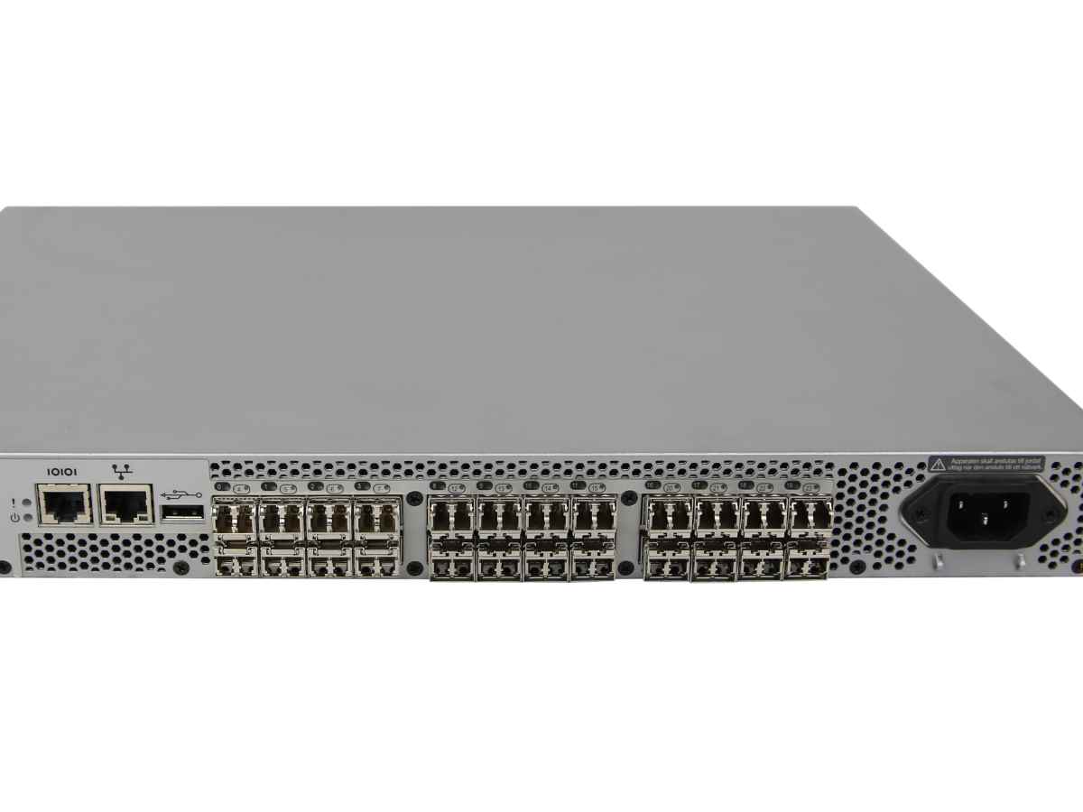 Brocade 300 HD-320-0004 80-1001614-03 24-Port 8G FC Switch 24 active + 24 Mini GBICs