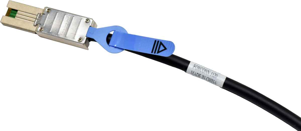 Foxconn 2GFPGGX-30G-EF 2m SAS Data Cable SFF-8088 - SFF-8088