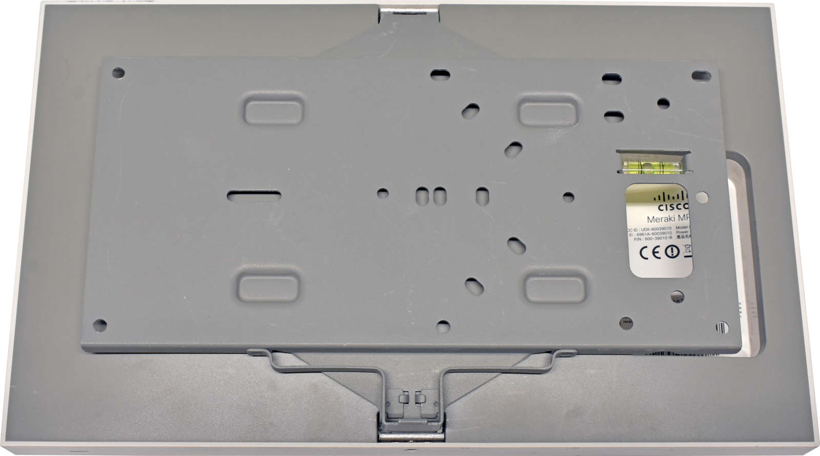 Cisco-Meraki-MR42-HW-Dual-Band-Access-Point-600-39-006.jpg Cisco Meraki MR42-HW Dual-Band Access Point 600-39010-B + wall mount no AC Adapter