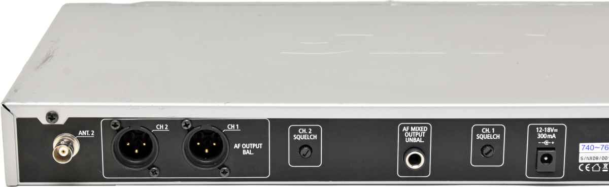 JTS US-902D UHF Dual Channel PLL Diversity Receiver