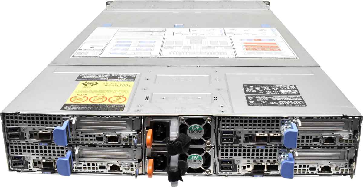 Dell PowerEdge C6400 Server 4x Node C6420 8x Silver 4210 2,2GHz 128GB 24Bay 2,5" Dell PowerEdge C6400 Server 4x Node C6420 8x Silver 4210 2,2GHz 128GB 24Bay 2,5"