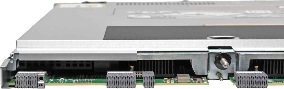 Dell EMC Service Prozessor Unit 303-297-022C-00  for Unitiy XT380 Hybrid Flash Systems
