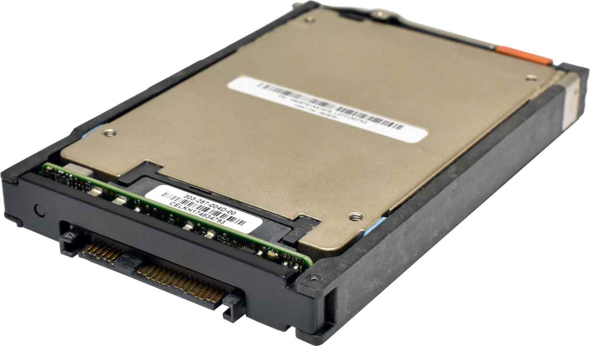 EMC HGST 400GB 2.5" 12G SAS SSD HUSMM1640ASS204 118033290-03 EMC VNX