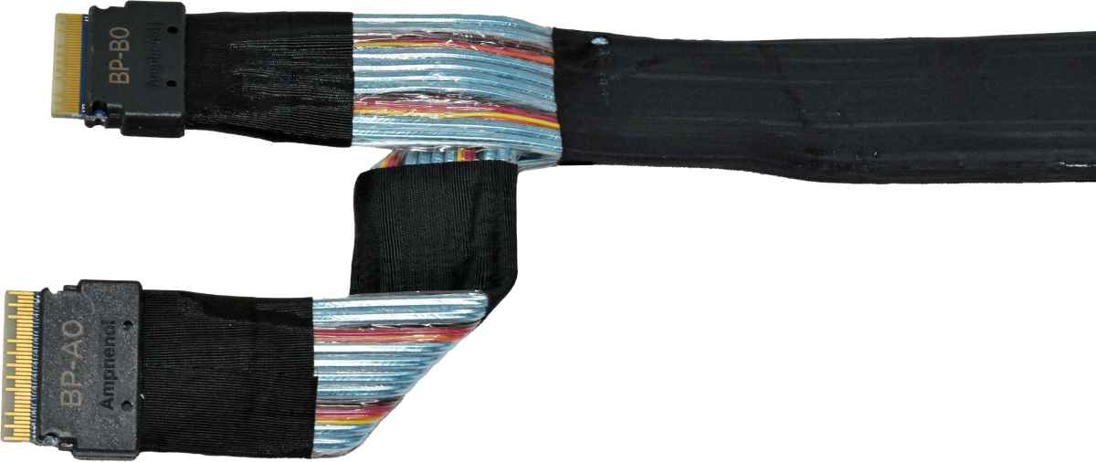 Dell 0W6N4M 2x SFF-8654 - 2x SFF8654 45cm NVMe Data Cable for R740 R740xd R940