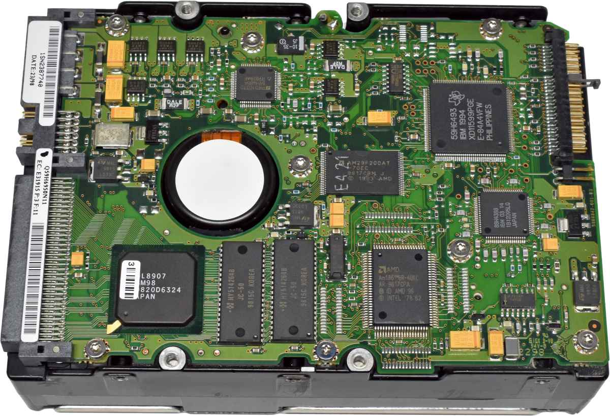 IBM DGHS 18GB 7.2K 3,5" 68Pin Ultra2 Wide SCSI HDD 59H6822 IBM DGHS 18GB 7.2K 3,5" 68Pin Ultra2 Wide SCSI HDD 59H6822