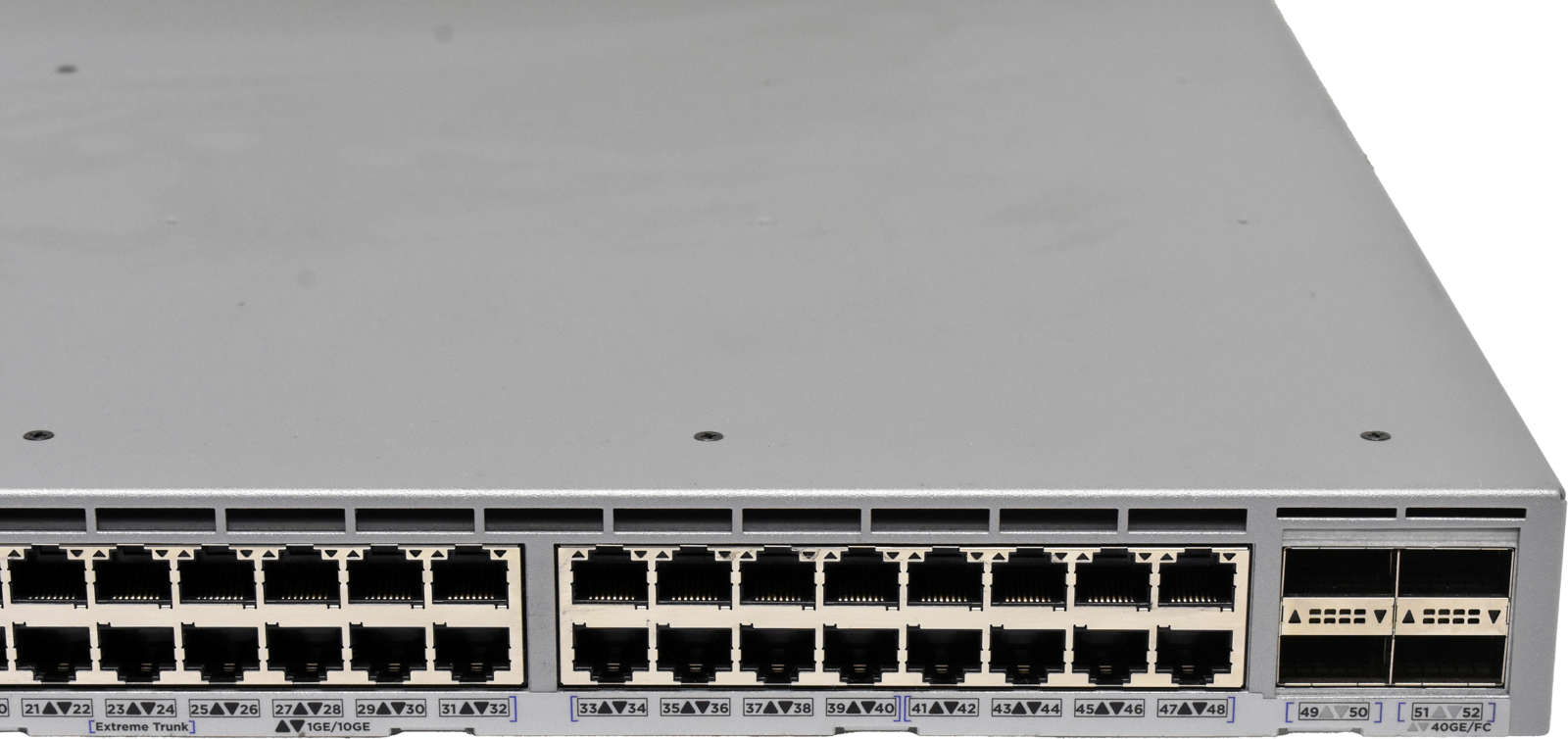 Extreme-VDX-6740T-1G-XBR-VDX6740T-56-1G-F-48-Port-004.jpg Extreme VDX 6740T-1G XBR-VDX6740T-56-1G-F 48-Port 10G RJ-45 Ethernet Switch 4x 40G QSFP+