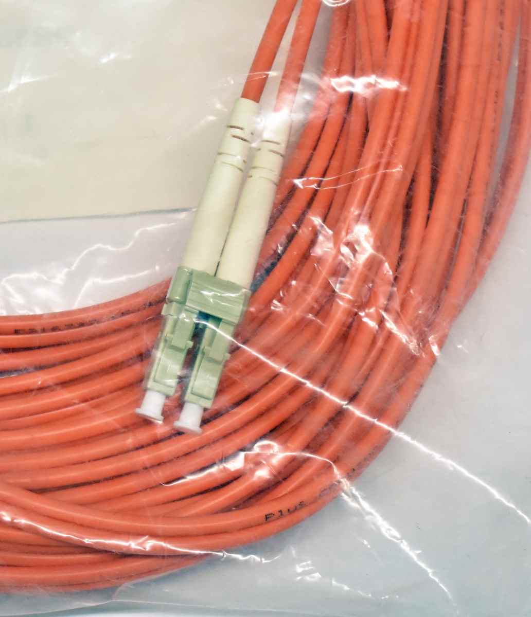 Quantum 3-03893-02 15m LC - LC Multimode Fiber optical Cable NEW NEU