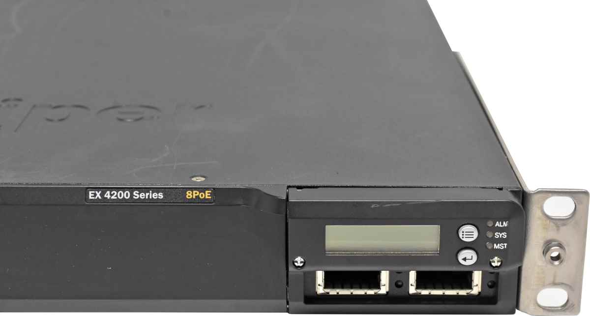 Juniper EX4200-24T 24-Port GE 8-Port PoE +Module 2x 10G XFP Juniper EX4200-24T 24-Port GE 8-Port PoE +Module 2x 10G XFP