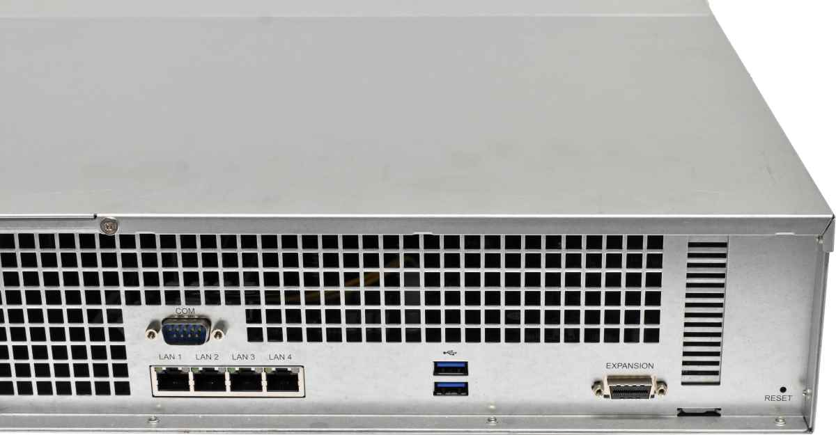 Synology RS2418RP+ 12-Bay 2U NAS Rack Station Intel Quad-Core 2,10 GHz 4GB DDR4