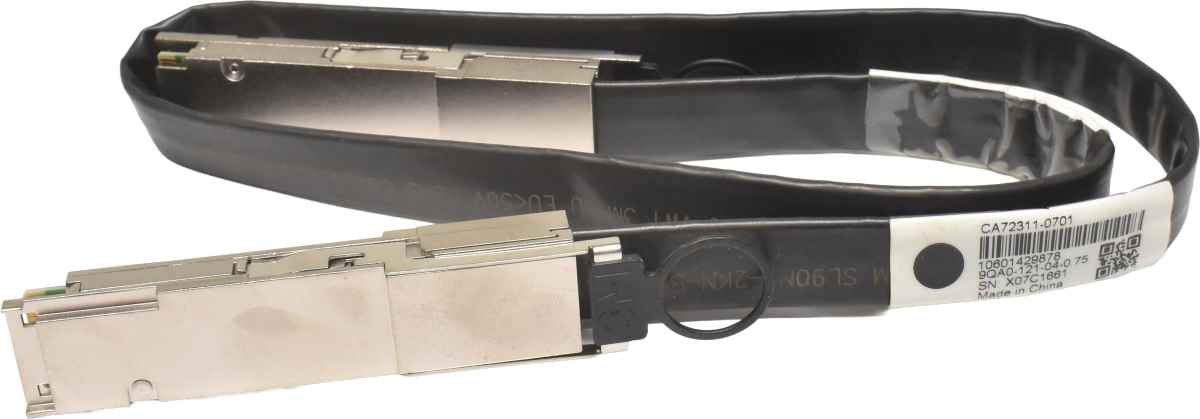 Fujitsu CA72311-0701 10601429878 40G QSFP+ - QSFP+ Data cable CU 0.75m für DX80/90 S2 Fujitsu CA72311-0701 10601429878 40G QSFP+ - QSFP+ Data cable CU 0.75m für DX80/90 S2