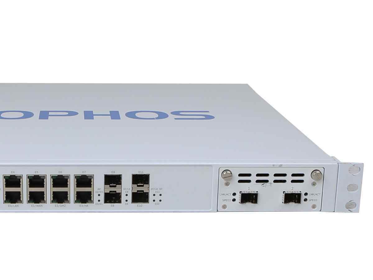 SOPHOS SG 330 Rev.2 Security Appliance +Module NIP-53020-B40 2x Mini GBIC