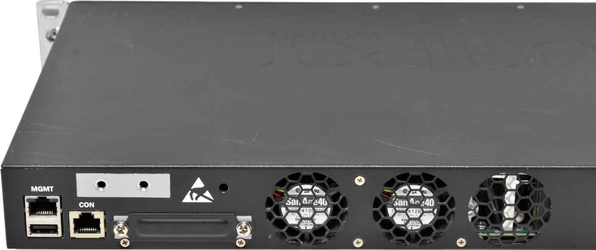 Juniper EX2200-48P-4G 750-026331 48-Port PoE+ 1GE Switch 4x SFP Rack Ears Juniper EX2200-48P-4G 750-026331 48-Port PoE+ 1GE Switch 4x SFP Rack Ears