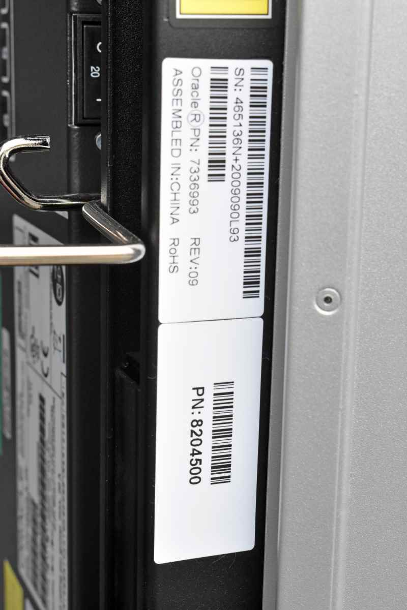 Sun Oracle Exadata X8-2 Server Cabinet 1242 7120092-8559 2x PDU +Key +Cables