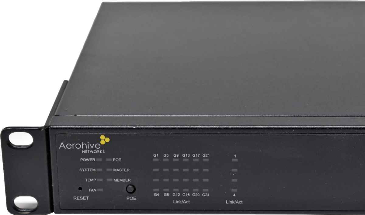 Aerohive AH-SR2324P 24-Port PoE+ RJ-45 GE Switch 4x 10G SFP+ Rack Ears