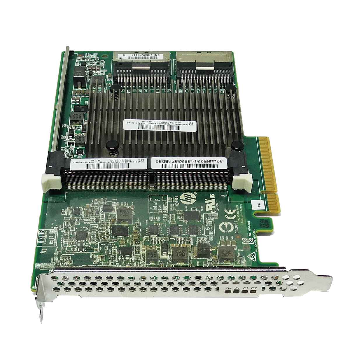 HP Smart Array P840 12Gb SAS RAID Controller +2x SAS Kabel 761880-001 HP Smart Array P840 12Gb SAS RAID Controller +2x SAS Kabel 761880-001