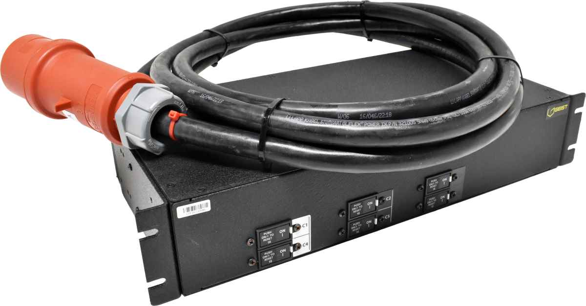 Geist MU3309 U2YR183-153C13PS56 18 x C13 32A PDU Geist MU3305 U2YR183-103C13PS56 18 x C13 32A PDU