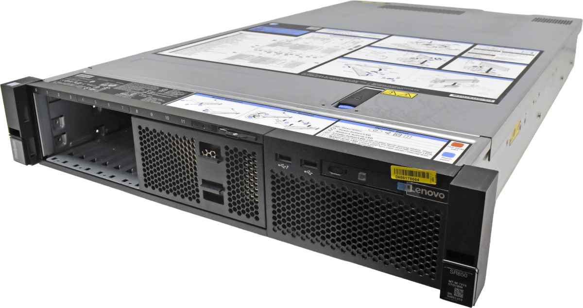 Lenovo ThinkServer SR850 ohne CPU 0GB PC4 530-8i 8x SFF 2,5" 4x LGA 3647 Lenovo ThinkServer SR850 ohne CPU 0GB PC4 530-8i 8x SFF 2,5" 4x LGA 3647