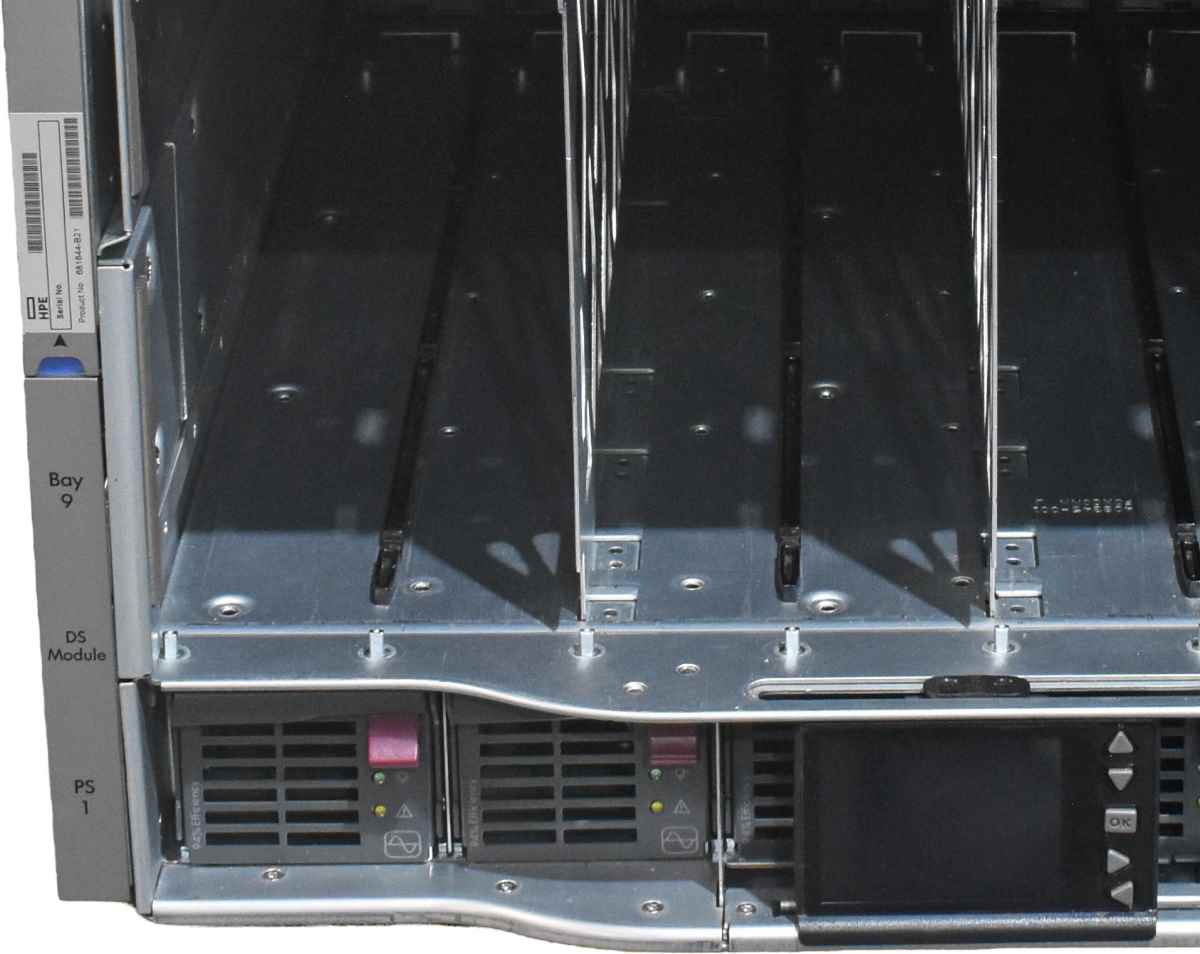 HP BladeSystem c7000 Enclosure 681844-B21 712987-B21 10x Fan 2x Power Cable 1x 708046-001 1x 407295-504