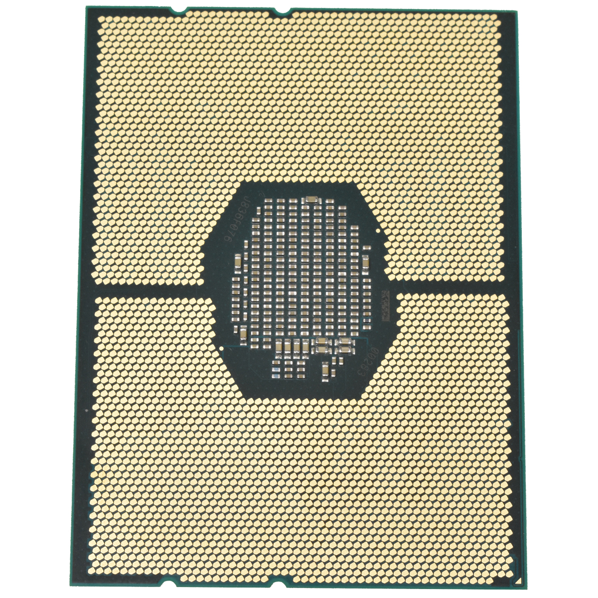 Intel Xeon Bronze 3104 Processor 8,25MB L3 Cache 1,70 GHz 6-Core FCLGA3647 SR3GM Intel Xeon CPU Bronze 3106 Processor 11MB L3 1,70 GHz 8-Core FCLGA3647 SR3GL