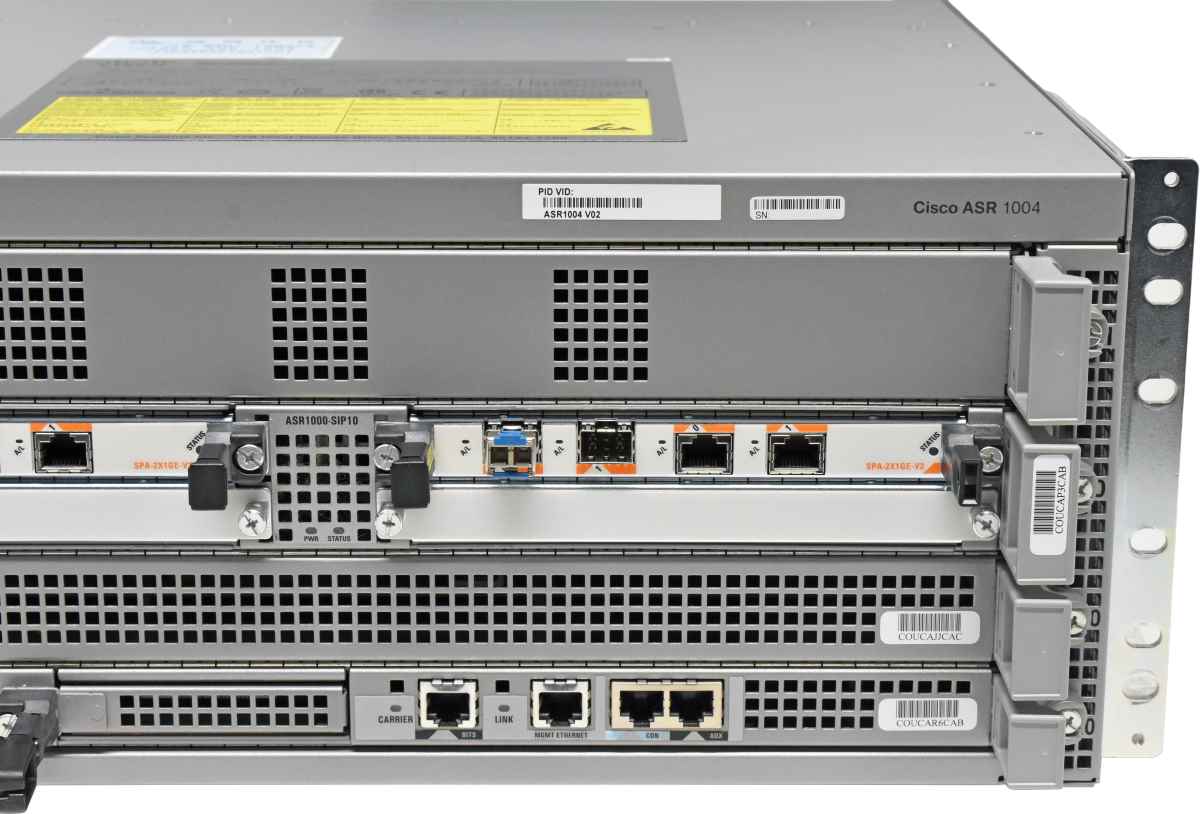 Cisco ASR1004 68-2570-06 + Modul ASR1000-RP2 ASR1000-ESP20 ASR1000-SIP10 2x SPA-2X1GE-V2 2x PSU + Mini-GBIC Cisco ASR1004 68-2570-06 + Modul ASR1000-RP2 ASR1000-ESP20 ASR1000-SIP10 2x SPA-2X1GE-V2 2x PSU + Mini-GBIC