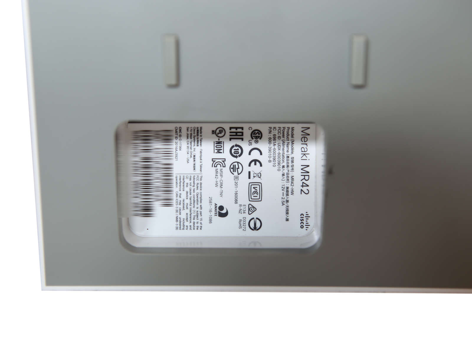 Cisco-Meraki-MR42-HW-Dual-Band-Access-Point-600-39-005.jpg Cisco Meraki MR42-HW Dual-Band Access Point 600-39010-B + wall mount no AC Adapter