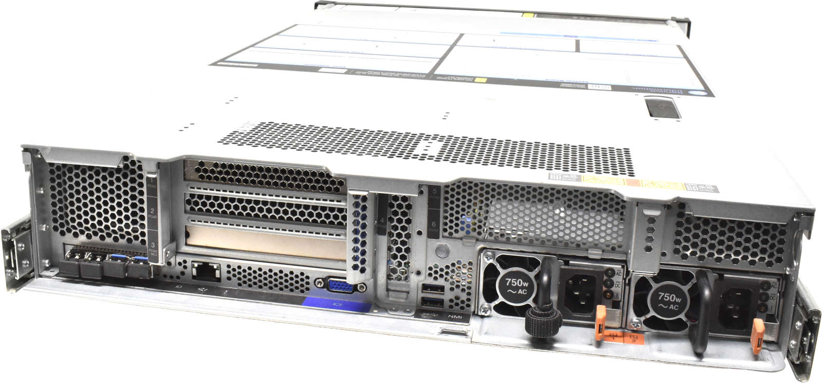Lenovo-ThinkSystem-SR650-2x-Silver-4110-8C-2-1GHz-002.jpg Lenovo ThinkSystem SR650 2x Silver 4110 8C 2.1GHz 256GB PC4 930-24i 24x SFF 2x480GB M.2 Rails