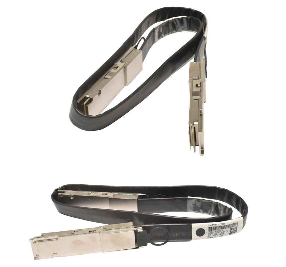 Fujitsu CA72311-0701 10601429878 40G QSFP+ - QSFP+ Data cable CU 0.75m für DX80/90 S2 Fujitsu CA72311-0701 10601429878 40G QSFP+ - QSFP+ Data cable CU 0.75m für DX80/90 S2