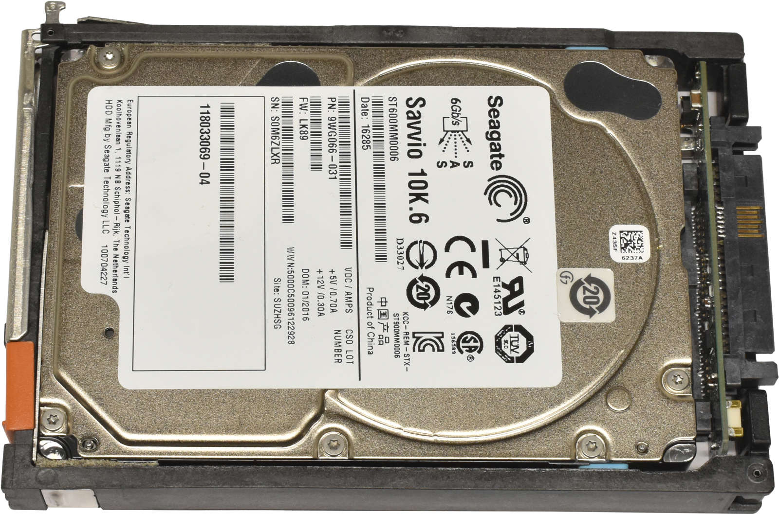 EMC-Seagate-600GB-2-5-10K-6G-SAS-HDD-Festplatte-ST-004.jpg EMC Seagate 600GB 2.5" 10K 6G SAS HDD Festplatte ST600MM0006 9WG066-031 mit EMC Rahmen