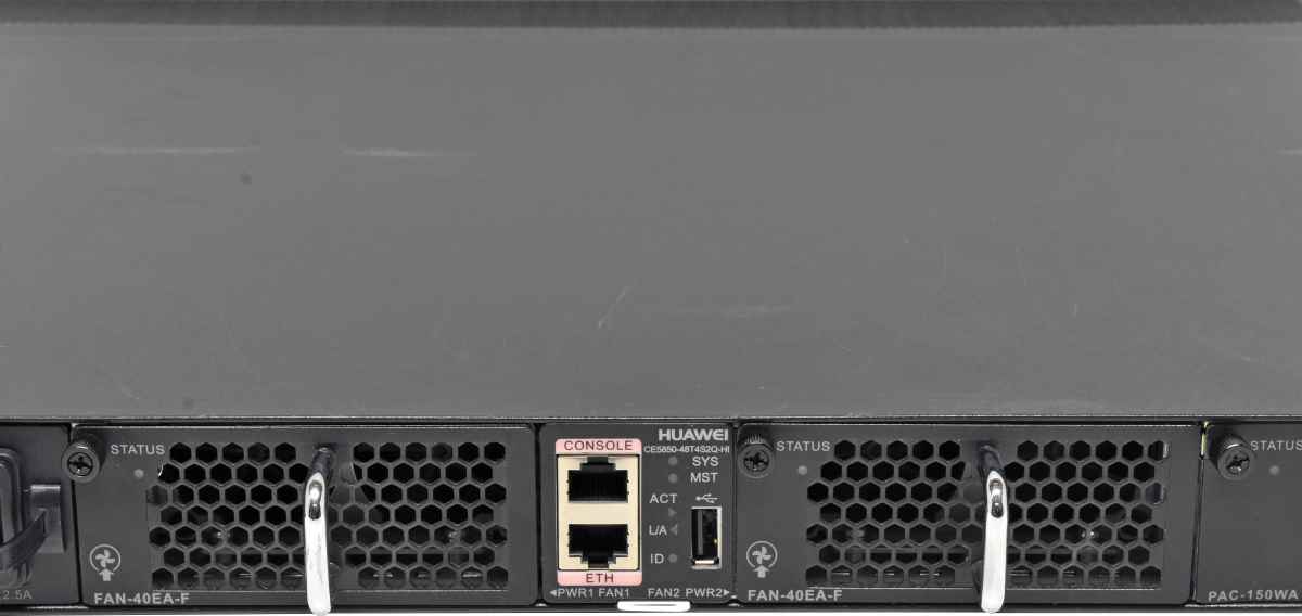 Huawei CE5850-48T4S2Q-HI 48-Port RJ-45 GE Switch 4x 10GE SFP+ 2x 40GE QSFP+