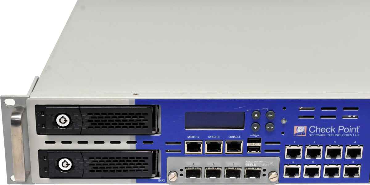 Check Point P-20 Power-1 9070 16-Port GE Firewall +HDDs +OS 4x Mini GBICs