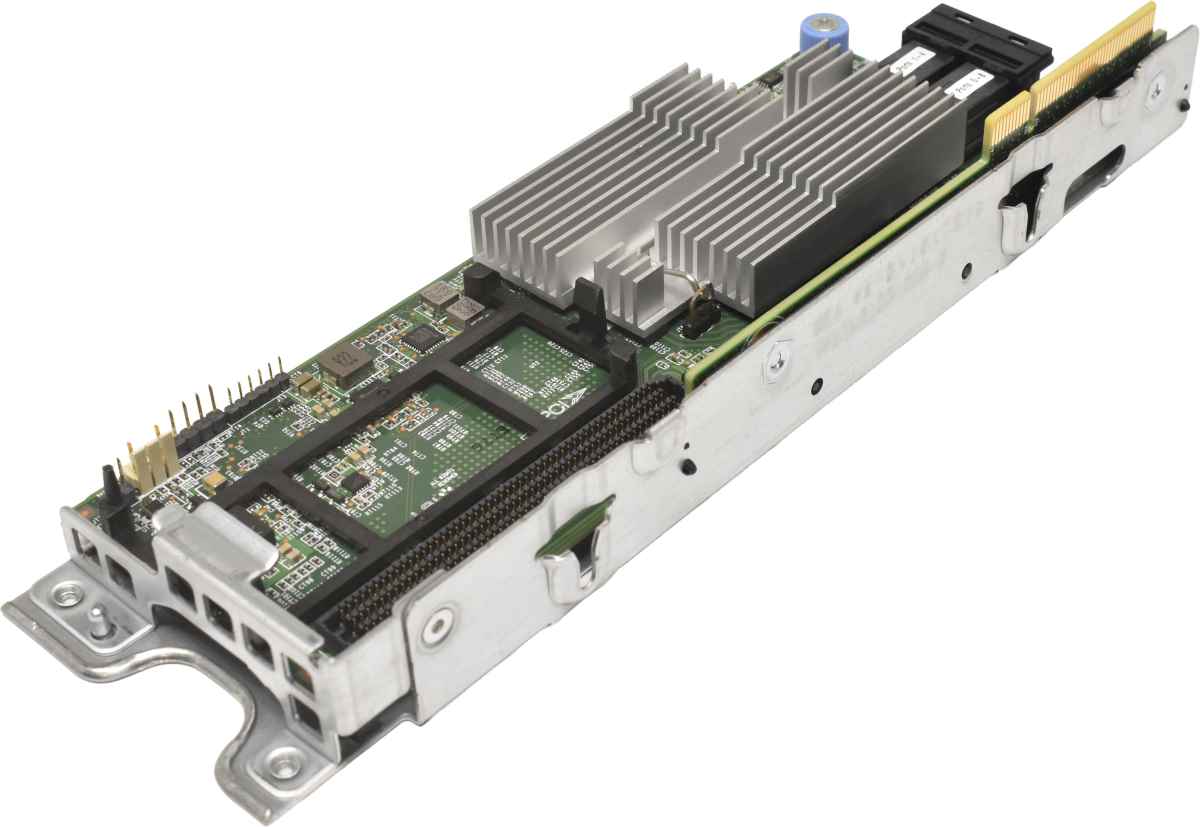 Cisco UCSC-SAS12GHBA 12G 8-Port SAS HBA IT-Mode Controller + Riser Card & SAS Kabel 30-1519-01