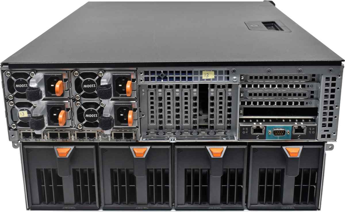 PowerEdge VRTX 4x 1100W PSUs 4x Fan Module 2x Raid Contr. 2x CMCs 25Bay 2.5"