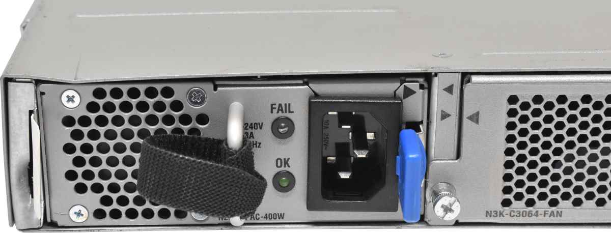 Cisco Nexus 3000 N3K-C3064PQ-10GX 68-4363-03 48-Port 10G SFP+ 4 x 40G QSFP+ damaged Cisco Nexus 3000 N3K-C3064PQ-10GX 68-4363-03 48-Port 10G SFP+ 4 x 40G QSFP+ damaged