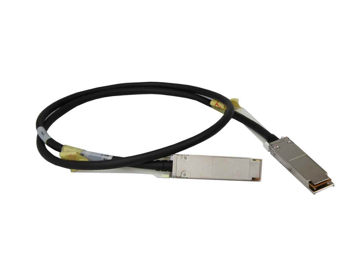 Hitachi 3290630-A 1m QSFP - QSFP 10G SAS Cable Hitachi 3290633-A 5m QSFP+ - QSFP+ 10G SAS Cable