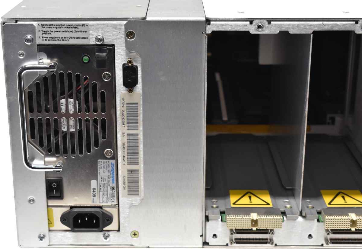 HP StorageWorks MSL6030 Tape Library + Rack Rail Kit + PSU no Tape Drives no Controller