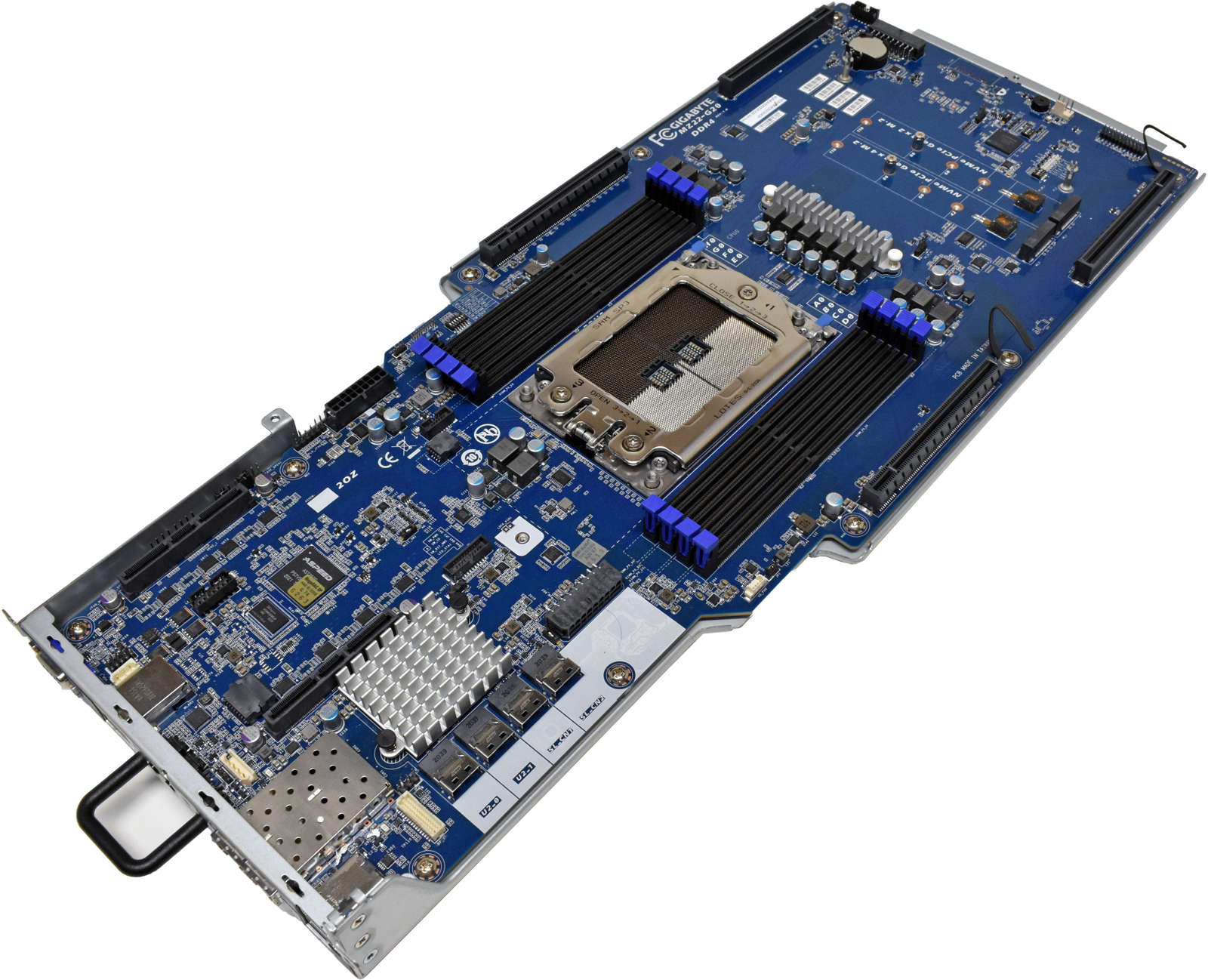 Gigabyte-G292-Z20-Mainboard-MZ22-G20-Socket-SP3-DD-004.jpg Gigabyte G292-Z20 Mainboard MZ22-G20 Socket SP3 DDR4