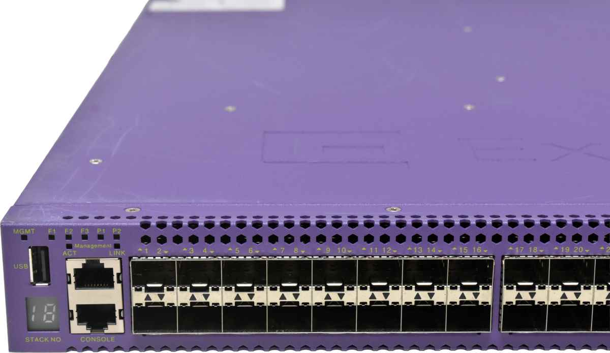 Extreme Summit X670-G2-48x-4q 17310 48-Port SFP+ 10GE Switch 4x 40G QSFP+ Extreme Summit X670-G2-48x-4q 17310 48-Port SFP+ 10GE Switch 4x 40G QSFP+ 1x PSU