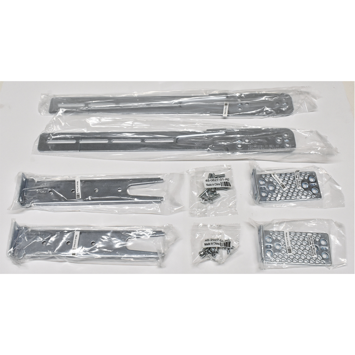 Cisco C9500-4PT-KIT Rack Mounting Kit for Catalyst 3650 3850 C9500 Series NEW NEU Cisco C9500-4PT-KIT Rack Mounting Kit for Catalyst 3650 3850 C9500 Series NEW NEU