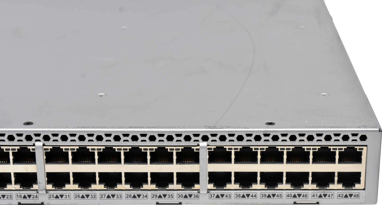 Brocade-VDX-6710-BR-VDX6710-54-F-80-1004843-04-48-003.jpg Brocade VDX 6710 BR-VDX6710-54-F 80-1004843-04 48-Port 1G RJ-45 FCoE Switch 6x 10G SFP+